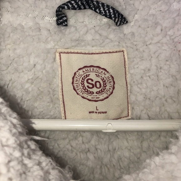 SO Fuzzy Sherpa Vest - Picture 3 of 3